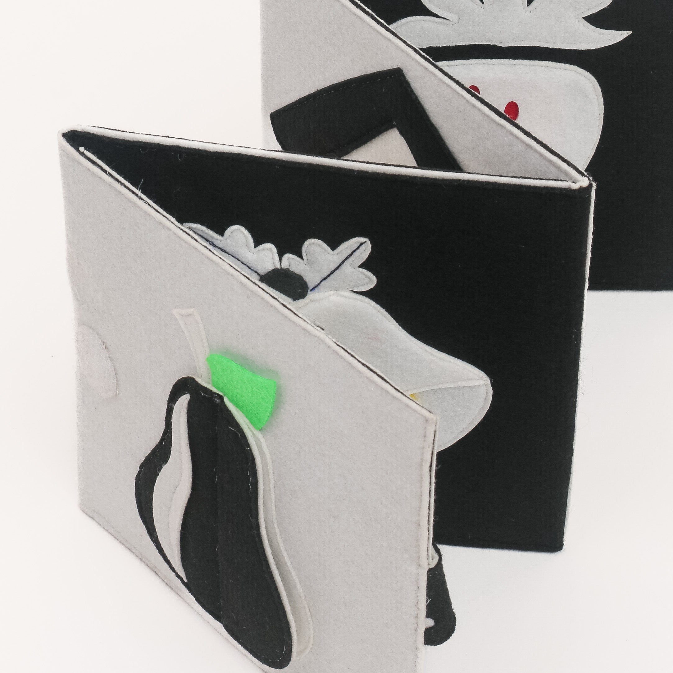 Black and White "High Contrasts" booklet