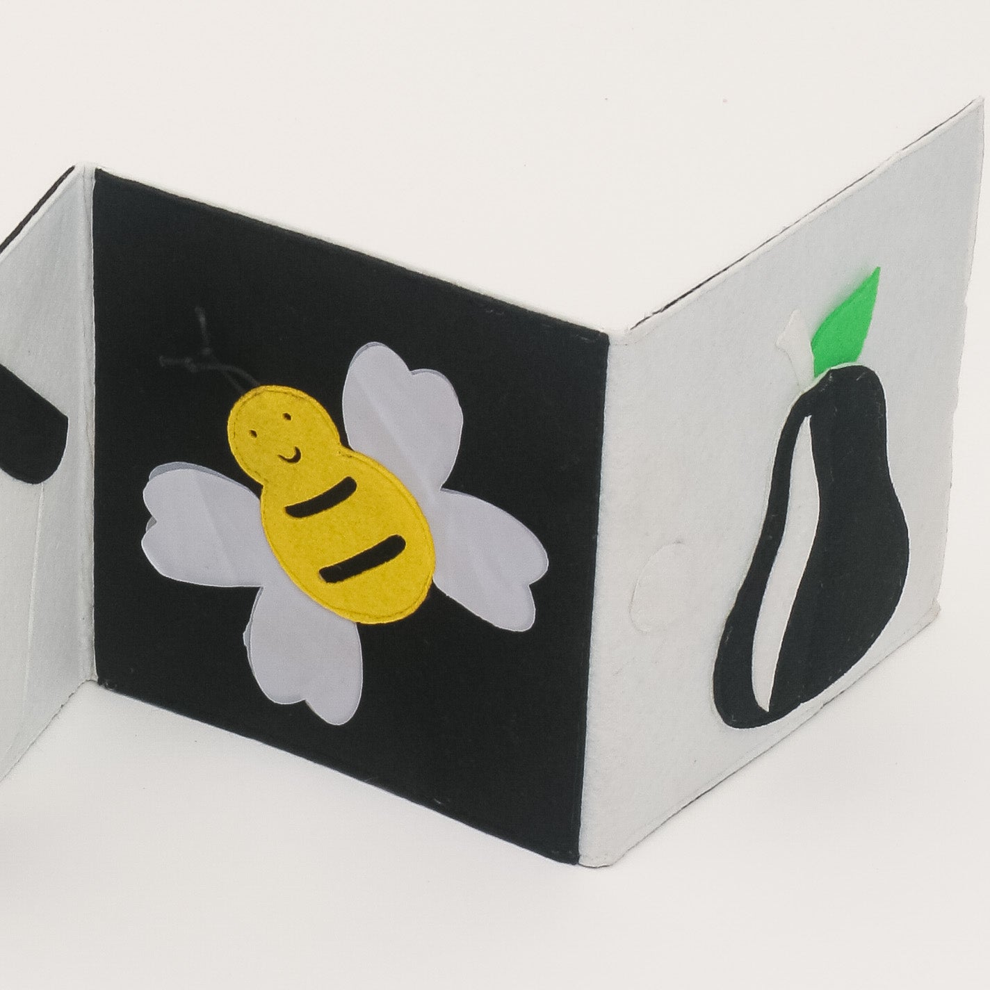 Black and White "High Contrasts" booklet