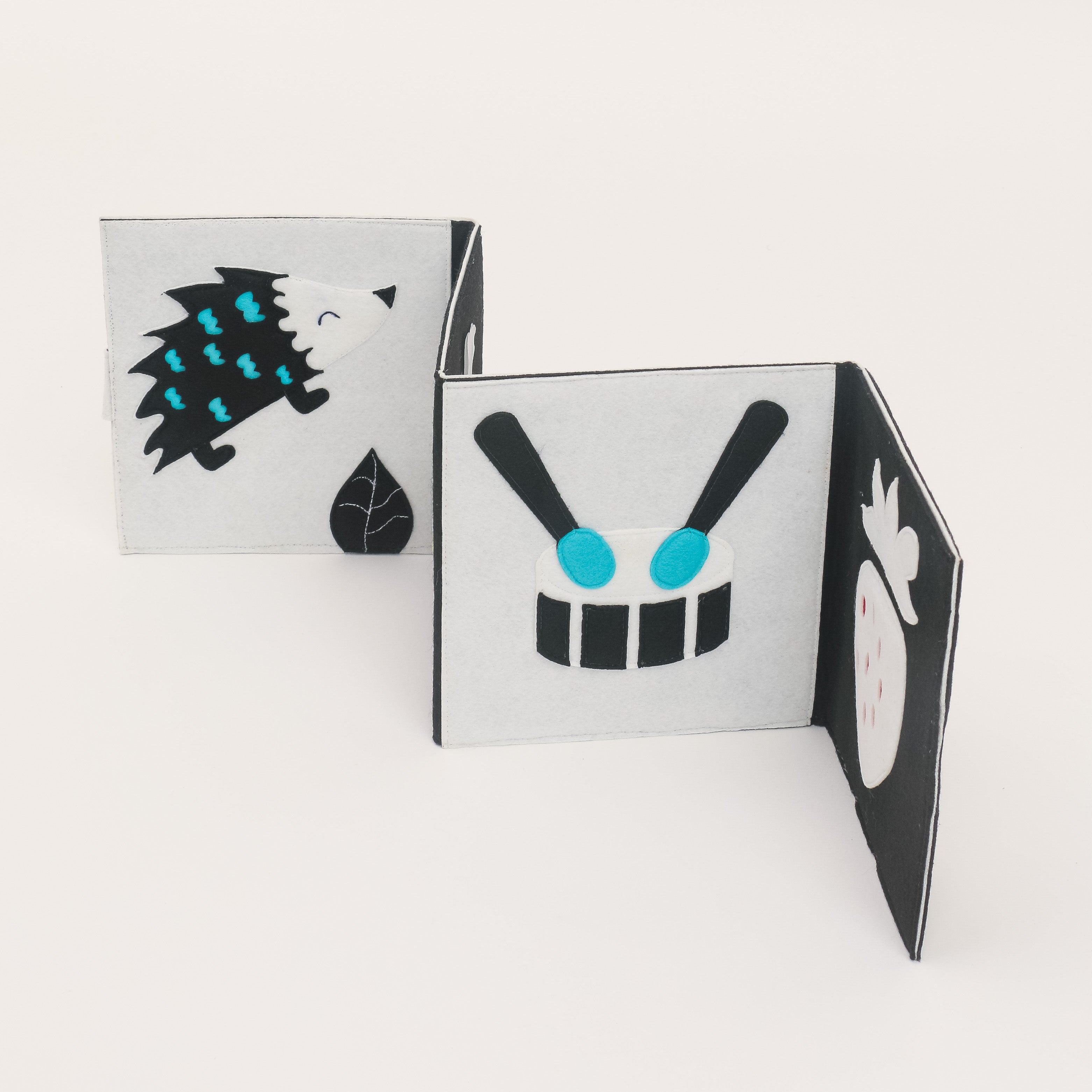 Black and White "High Contrasts" booklet