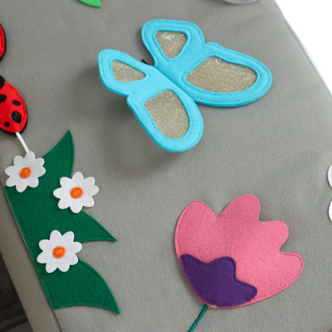 Coussins d’activités abeille et papillon