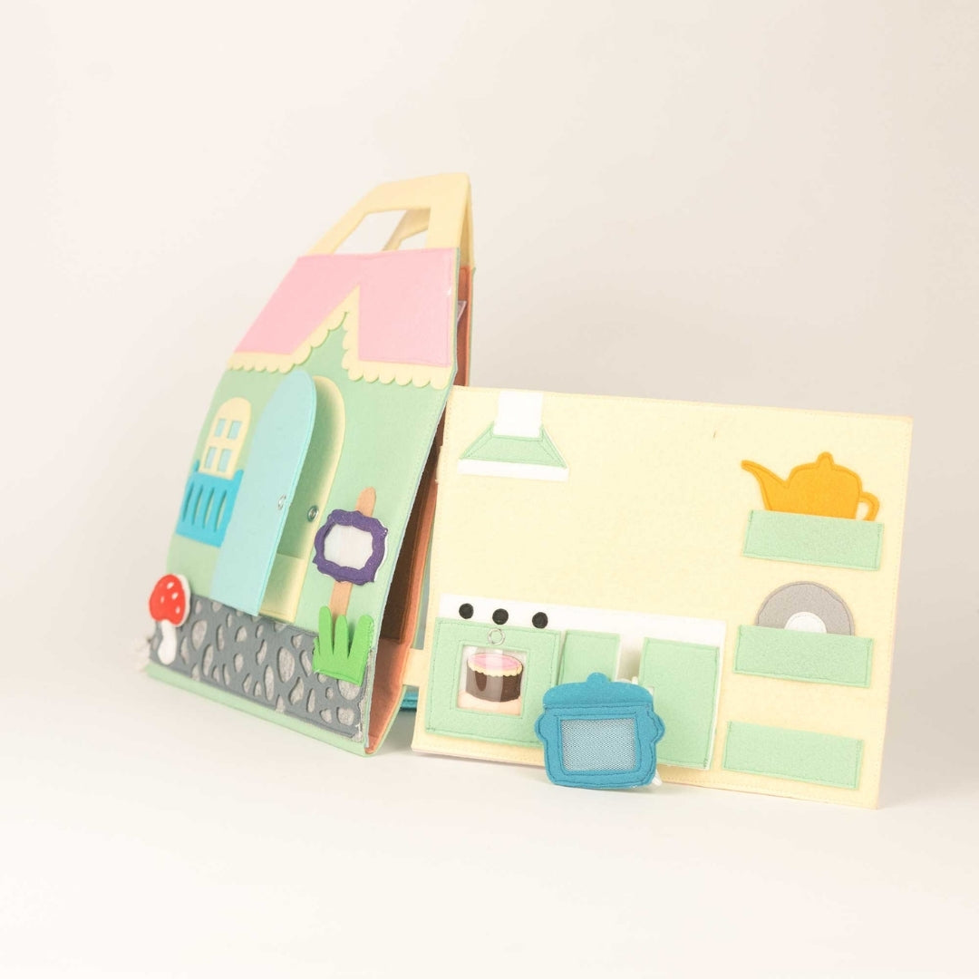 Travel Buddy Doll House