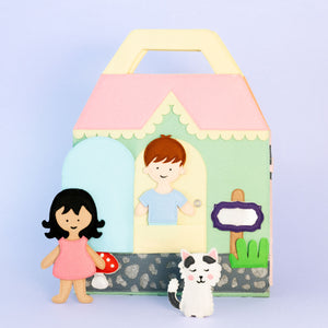 Travel Buddy Doll House
